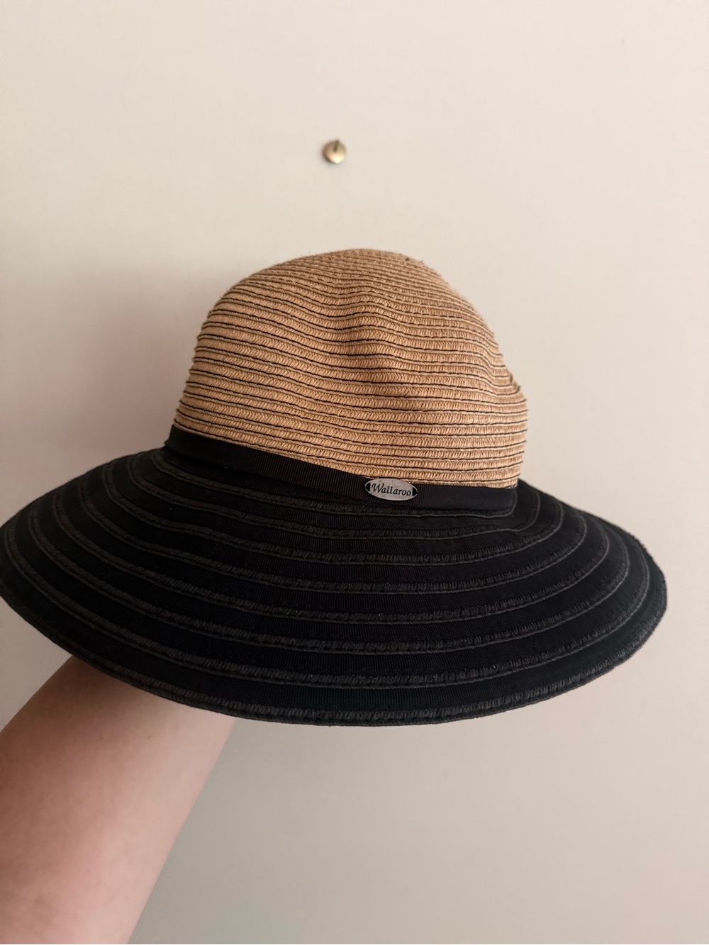 Wallaroo Two-Tone Wide Brim Sun Hat - Black & Tan